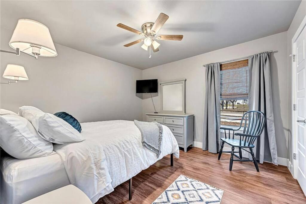 Вилла House Of Charm! Bike Trails & New Walmart Hq Бентонвилль Экстерьер фото